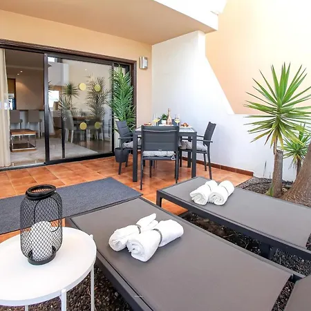 Beautiful And Modern Flat With Pool And Terrace 1 Prázdninový dům *